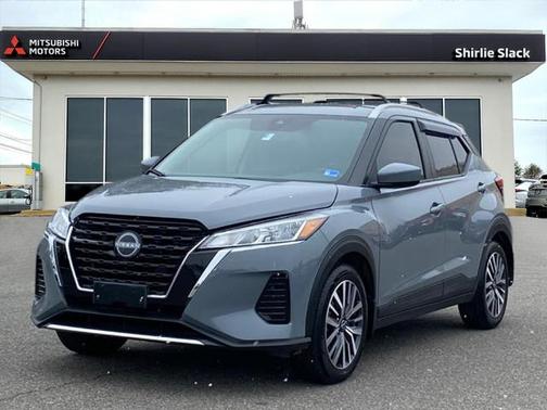 2022 Nissan Kicks SV