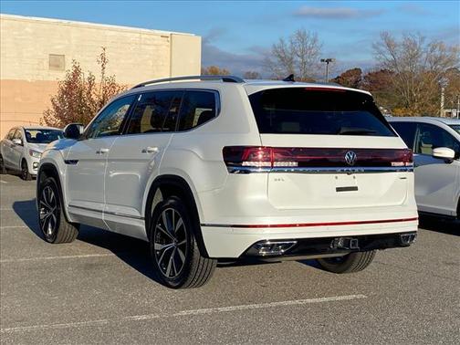 2024 Volkswagen Atlas 2.0T SEL Premium R-Line 4MOTION