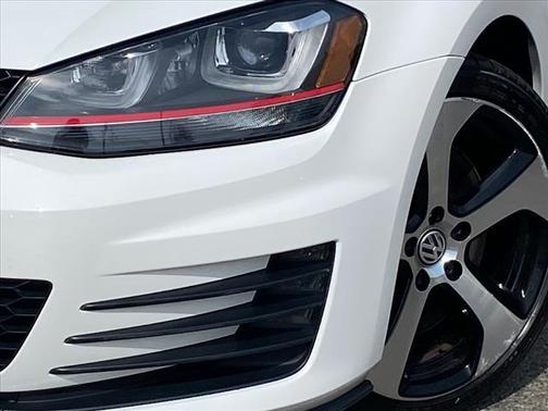 2016 Volkswagen Golf GTI 2.0T Autobahn w/Performance Package 4-Door