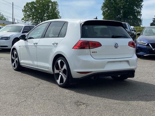 2016 Volkswagen Golf GTI 2.0T Autobahn w/Performance Package 4-Door