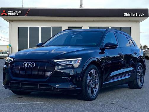 2022 Audi e-tron Premium
