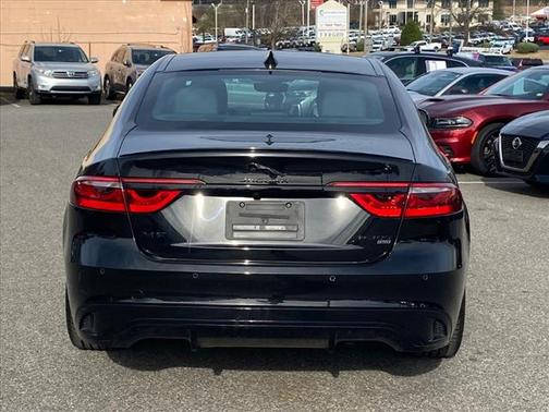 2022 Jaguar XF R-Dynamic SE P300 AWD Automatic