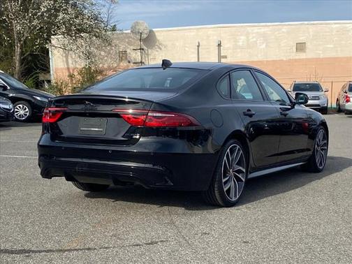 2022 Jaguar XF R-Dynamic SE P300 AWD Automatic