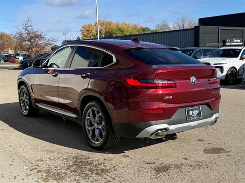2025 BMW X4 xDrive30i