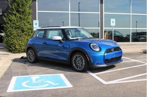 2025 MINI Hardtop Cooper