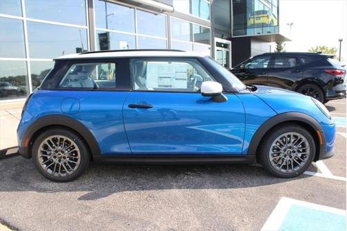 2025 MINI Hardtop Cooper