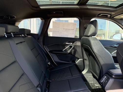 Alpine White 2026 BMW X1 xDrive28i