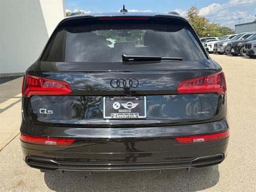 2020 Audi Q5 45 Titanium Premium