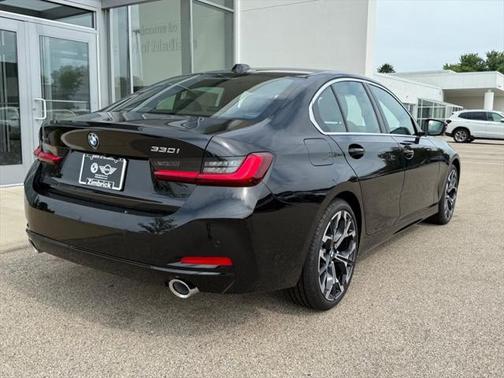 2025 BMW 330 i xDrive