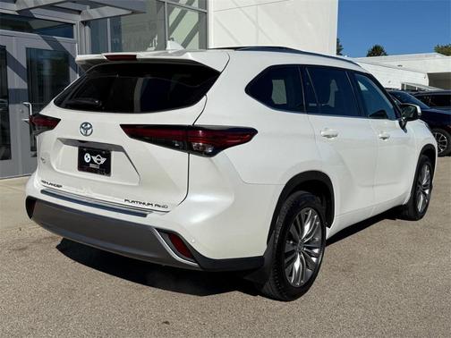 2021 Toyota Highlander Platinum