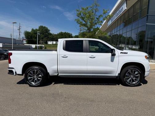 Summit White 2026 Chevrolet Silverado 1500 RST