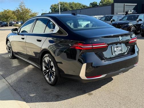 2025 BMW 540 i xDrive