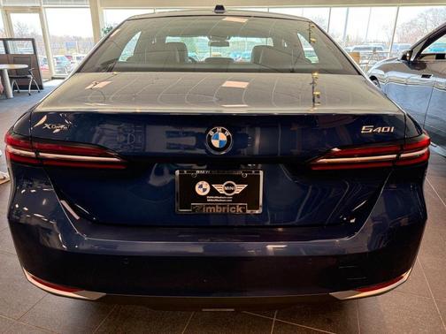 Phytonic Blue Metallic 2026 BMW 540 xDrive