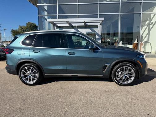 2025 BMW X5 xDrive40i