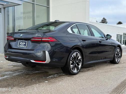 2025 BMW 540 xDrive