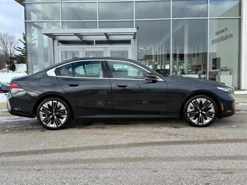 2025 BMW 540 xDrive