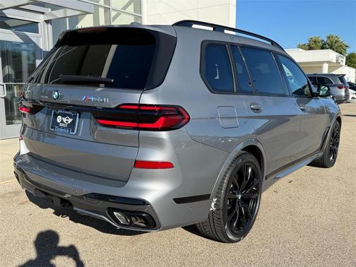 2026 BMW X7 M60i