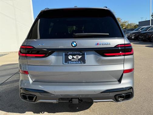 2026 BMW X7 M60i
