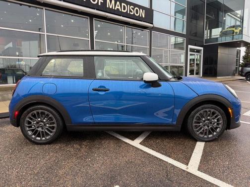 Icy Sunshine Blue Metallic 2026 MINI Hardtop Cooper