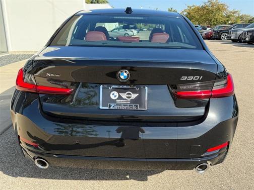 2025 BMW 330 i xDrive