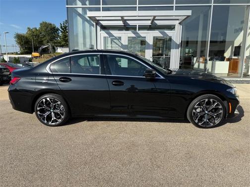 2025 BMW 330 i xDrive