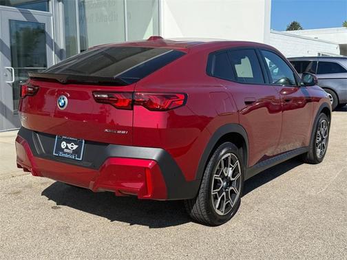 2025 BMW X2 xDrive28i
