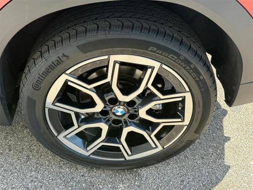 2025 BMW X2 xDrive28i