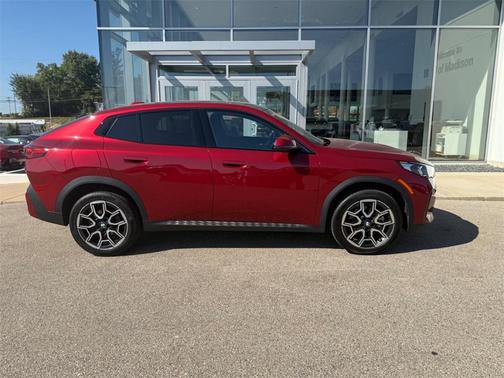 2025 BMW X2 xDrive28i