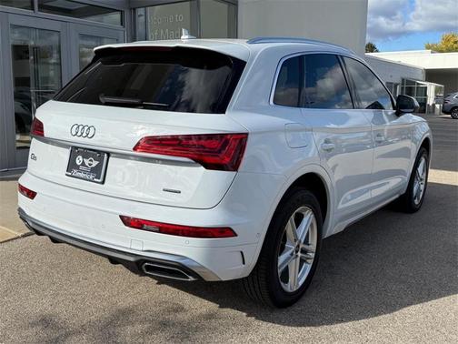 2023 Audi Q5 e 55 S line Prestige