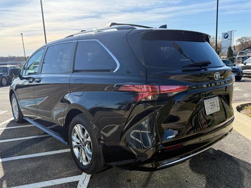 2021 Toyota Sienna Platinum 7 Passenger