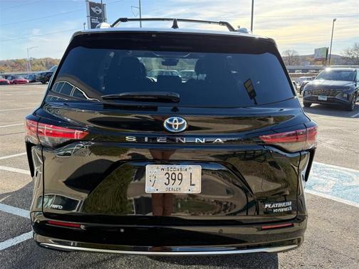 2021 Toyota Sienna Platinum 7 Passenger
