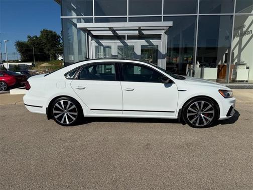2018 Volkswagen Passat 3.6L V6 GT