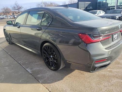 2022 BMW 750 i xDrive