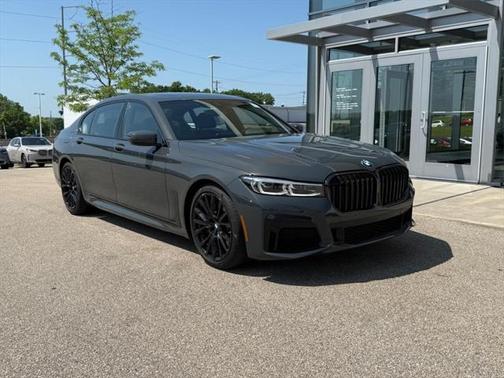 2022 BMW 750 i xDrive