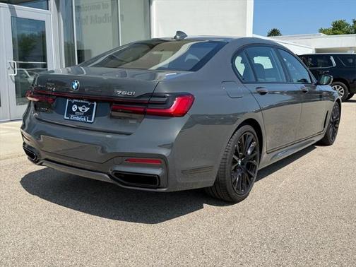 2022 BMW 750 i xDrive