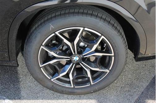 2023 BMW X4 xDrive30i