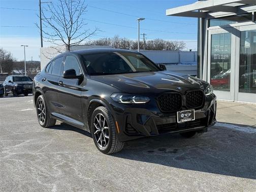 2023 BMW X4 xDrive30i