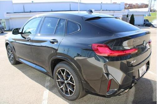 2023 BMW X4 xDrive30i