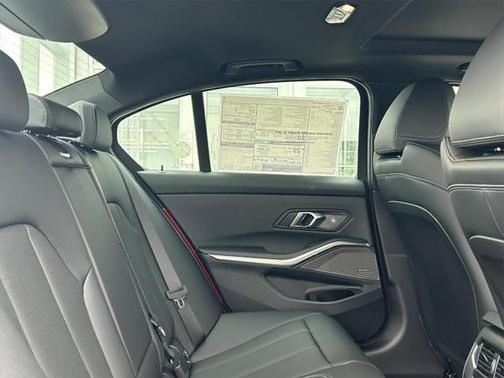 2025 BMW 330 i xDrive