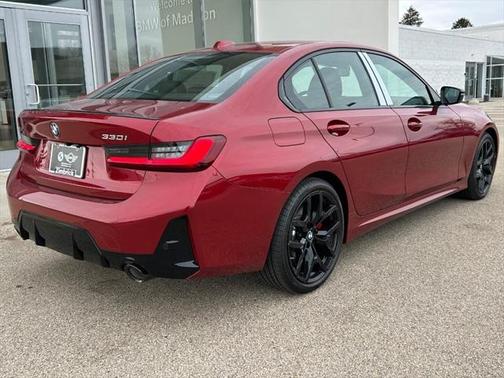 2025 BMW 330 i xDrive