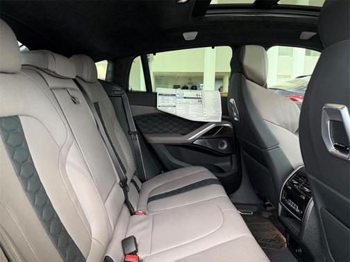 2025 BMW X6 M Base