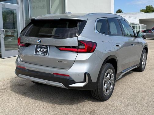 Space Silver Metallic 2026 BMW X1 xDrive28i