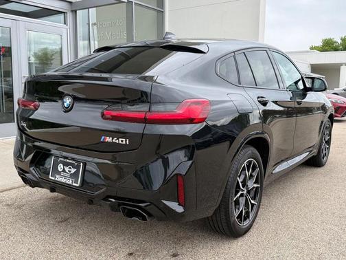 Black Sapphire Metallic 2025 BMW X4 M40i