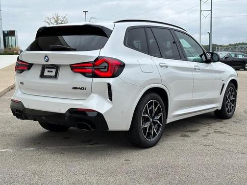 2024 BMW X3 M40i