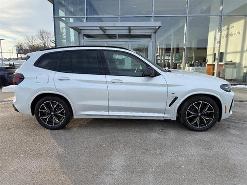 2024 BMW X3 M40i