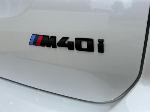 2024 BMW X3 M40i