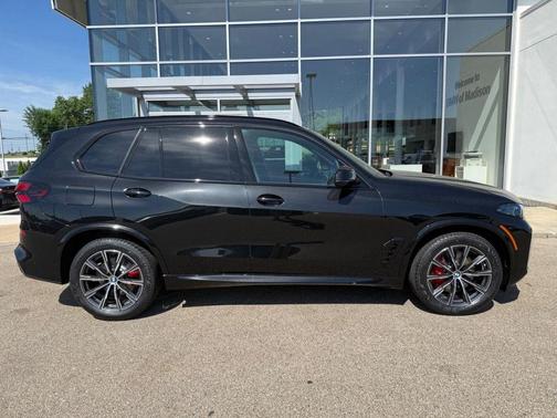 Black Sapphire Metallic 2026 BMW X5 xDrive40i