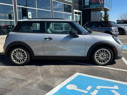 2025 MINI Hardtop Cooper