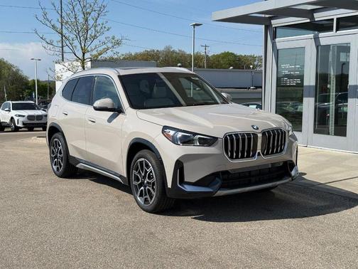 Dune Grey Metallic 2026 BMW X1 xDrive28i