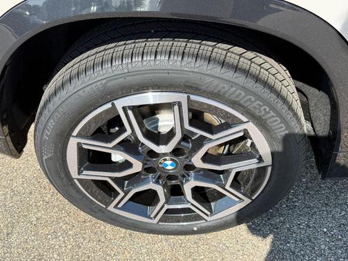 Dune Grey Metallic 2026 BMW X1 xDrive28i
